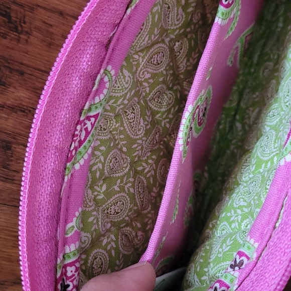 Vera Bradley clutch - Picture 5 of 5